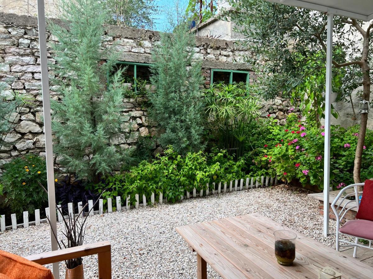Ostria 2 Apartment