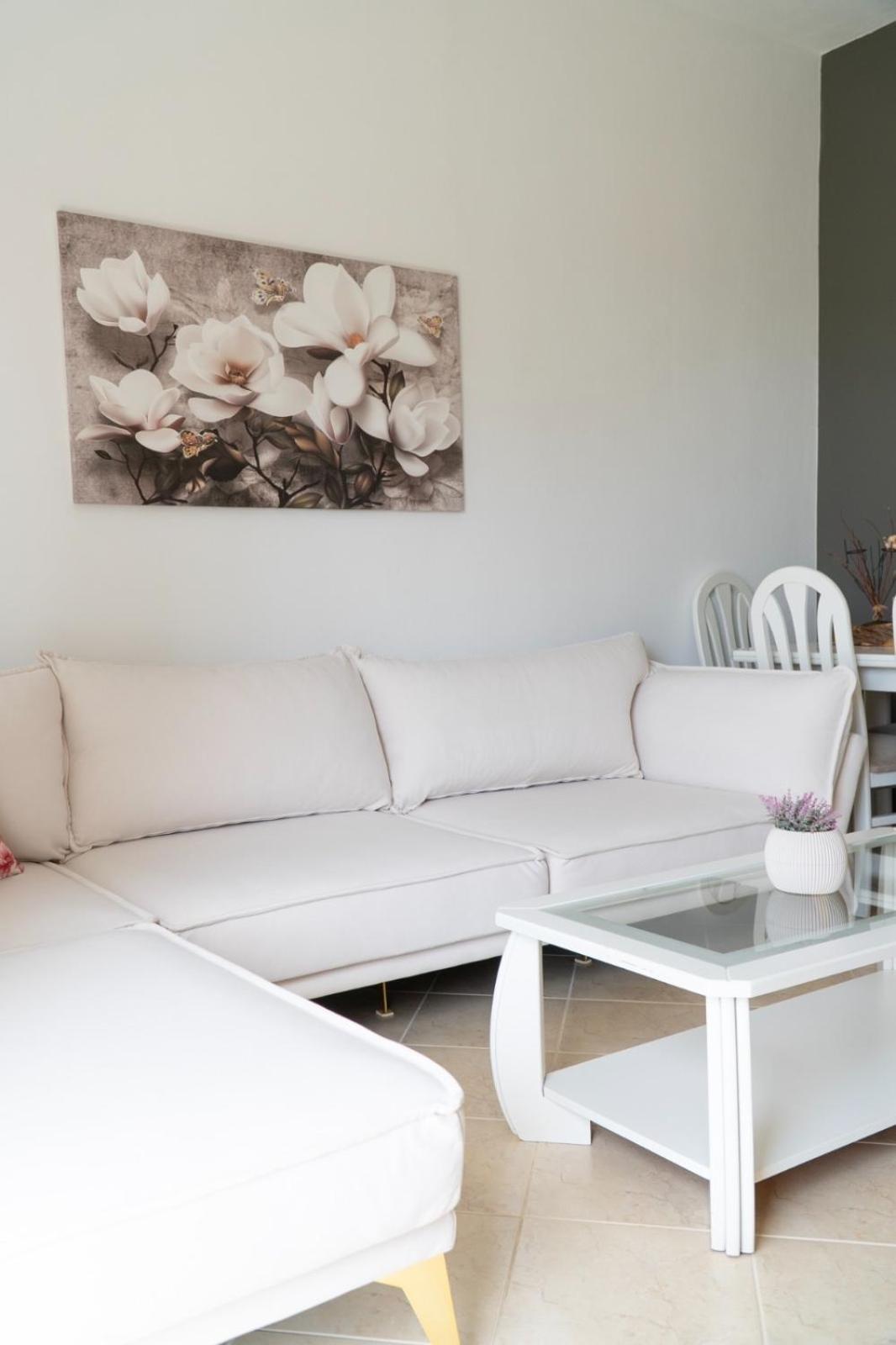 Ostria 2 Apartment